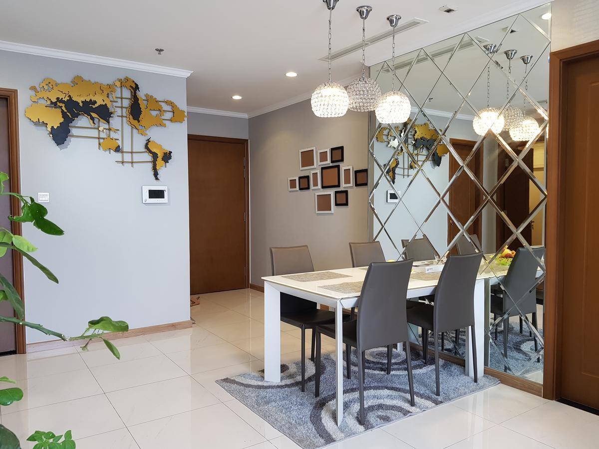 The Berry Vinhomes Luxury Apartments Ho Chi Minh City Exterior photo